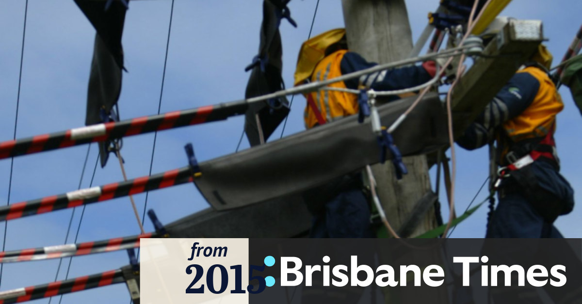 Queensland electricity companies 'must accept' regulator's revenue ruling